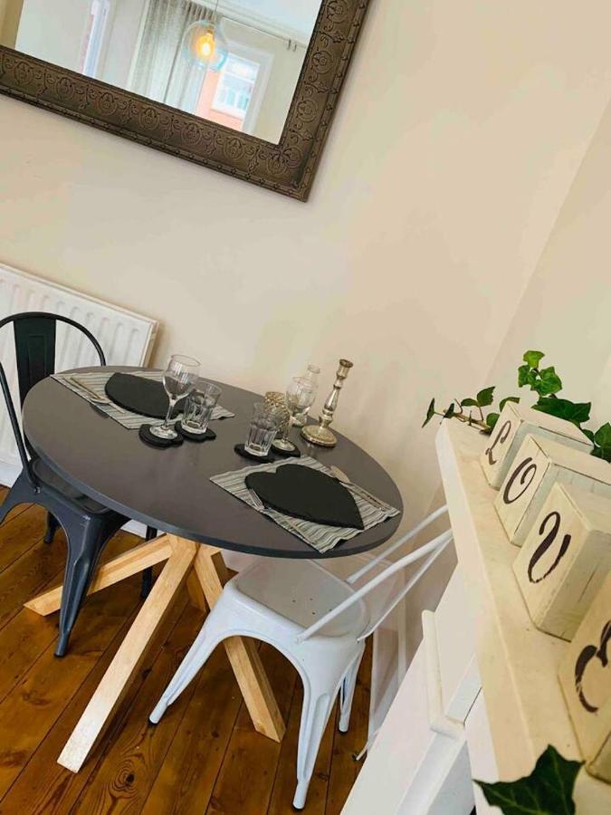 Luxury Fulham Flat With 5* Touches Nr River Thames Londyn Zewnętrze zdjęcie